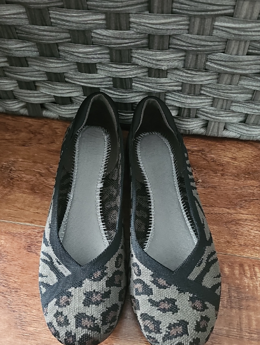 Clarks Cloudsteppers Women's Carly Wish Ballet Flats in Olive Green Animal Print